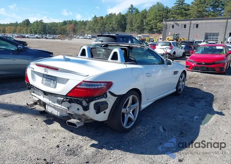 2014 Mercedes-Benz Slk 250 z USA, uszkodzony, nr VIN WDDPK4HA9EF087839